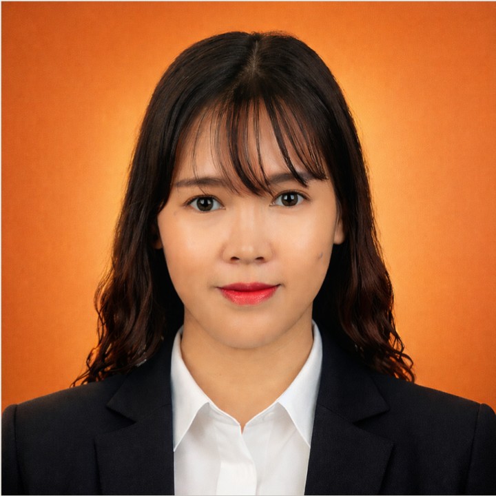Nikki Genio, Social Media at Custom Padded Envelopes